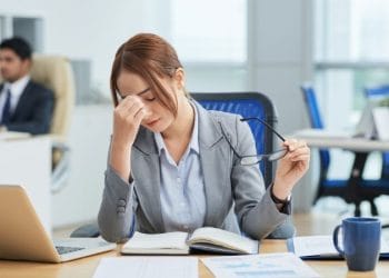 4 Tanda Seseorang Mengalami Produktivitas Beracun yang Perlu Diwaspadai Karena Bisa Mempengaruhi Kesehatan Mental