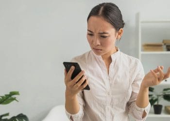 Dampak Media Sosial terhadap Kesehatan Mental dan Cara Menggunakannya Secara Sehat dan Aman