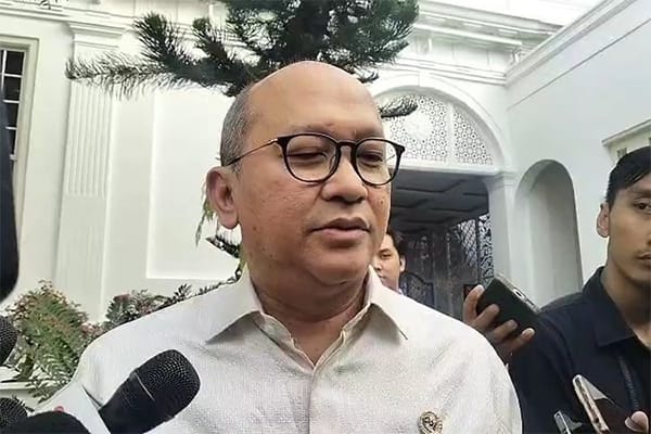 CEO Danantara, Rosan Roeslani di Kompleks Istana, Jakarta, Rabu 3072025.KOMPAS.comRahel