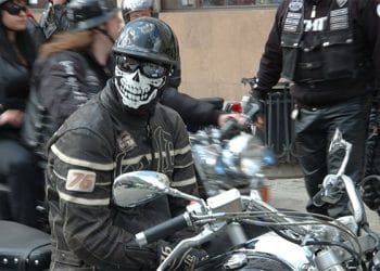 masker motor stylish