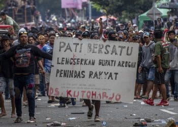 gelombang protes pajak pbb