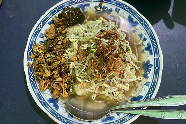 Lontong Balap Pak Tjip