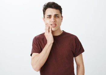 cara atasi gusi bengkak