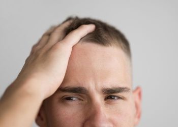 Kulit Kepala Nyeri? Cari Tahu Penyebab dan Cara Mengatasinya