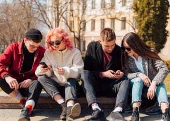 Generasi Digital, Bisakah Gen Z Hidup Tanpa Internet?