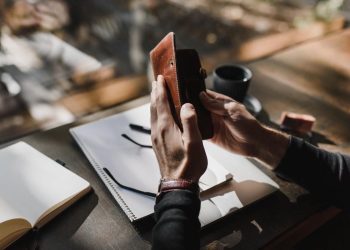 5 Benda Pribadi yang Mengungkap Kematangan Emosional Seorang Pria