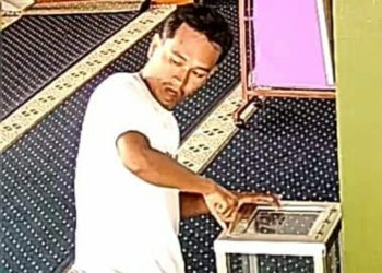 Kepergok Saat Beraksi, Maling Kotak Amal Masjid Tertangkap CCTV