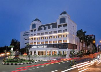 Metro Park View Hotel Semarang Sambut Natal dengan Harmoni Natal