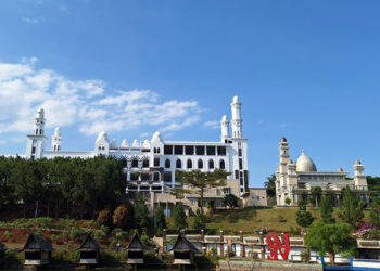 Mengintip Kemegahan Desa Sukamulya Ciamis, Kampung Halaman Para Pengusaha Besi dan Baja