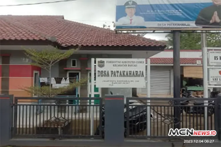Profil Desa Patakaharja