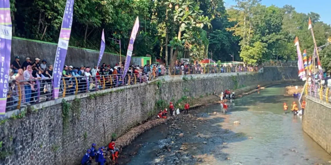Ribuan warga memadati peringatan Hari Pers Nasional